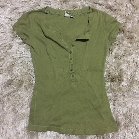 Button down top - Picture 1 of 3